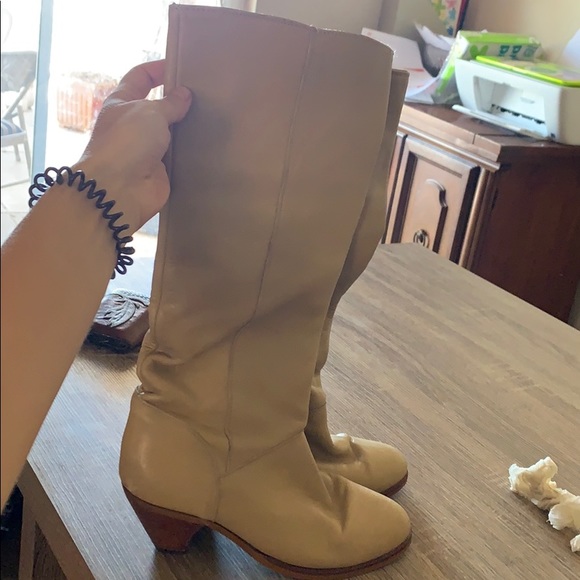Frye brand tan leather calf boots - Picture 1 of 6